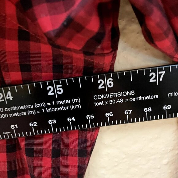 Wranlger Men's XLT Pearl Snap Long Sleeve Button Down Shirt Red & Black Plaid - Picture 3 of 6